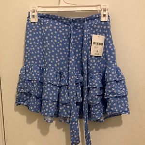 Blue with white flowers mini skirts size small